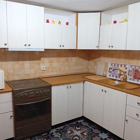 Gogo'S Sea Side Apartment Sarande Bagian luar foto